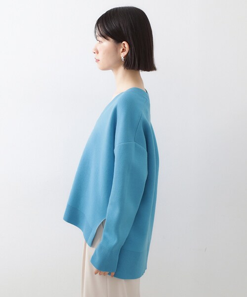 THE SHOP TK (ザ ショップ ティーケー )の「【体型カバー】ゆったり サイドスリットニット(ニット/セーター・レディース・ライトブルー/ナチュラル/グレー/スミクロ・12/13)」の22枚目の写真