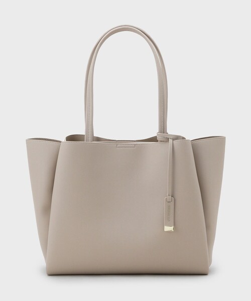 OPAQUE.CLIP(オペークドットクリップ)の「【軽量/A4サイズ対応】サフィアーノ調3層トートバッグ(トートバッグ・レディース・アイボリー/ベージュ/ブラック・00)」の11枚目の写真