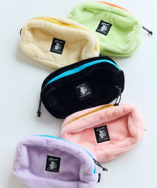 COBMASTER(コブマスター)の「Cobmaster/コブマスター 別注Fluffy square pouch M(ポーチ・メンズ・ブラック/グリーン/ピンク/ラベンダー/ベージュ・ONE SIZE)」の2枚目の写真