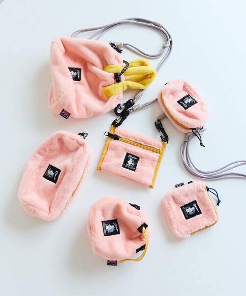 COBMASTER(コブマスター)の「Cobmaster/コブマスター 別注Fluffy square pouch M(ポーチ・メンズ・ブラック/グリーン/ピンク/ラベンダー/ベージュ・ONE SIZE)」の7枚目の写真