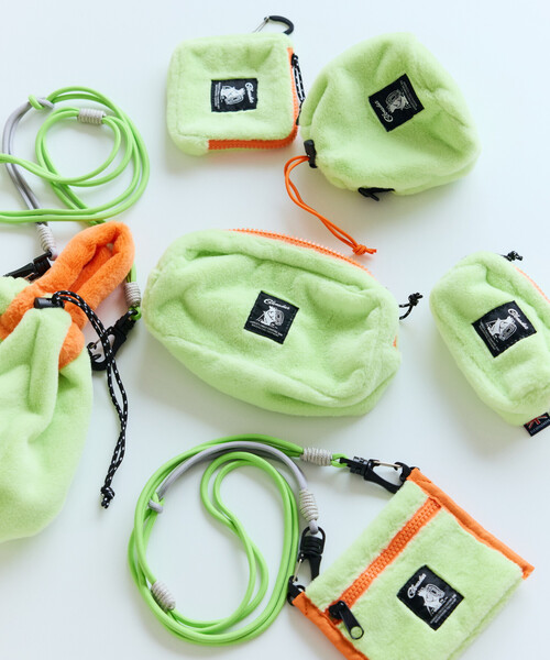 COBMASTER(コブマスター)の「Cobmaster/コブマスター 別注Fluffy square pouch M(ポーチ・メンズ・ブラック/グリーン/ピンク/ラベンダー/ベージュ・ONE SIZE)」の9枚目の写真