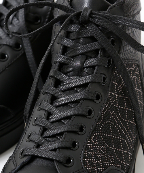 5351 POUR LES HOMMES（ゴーサンゴーイチプールオム）の「カスタムハイカットスニーカー（スニーカー・メンズ・ブラック・40/42/44/46）」の8枚目の写真
