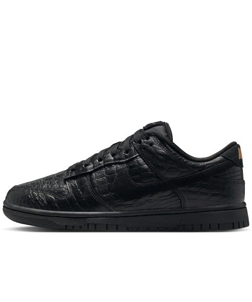 NIKE(ナイキ)の「NIKE Dunk Low(ナイキ ウィメンズ ダンク LOW SS)(スニーカー・レディース・ブラック系/レッド系・23cm/23.5cm/24cm/24.5cm/25cm/27cm/28cm/29cm/25.5cm/26cm/26.5cm/27.5cm/28.5cm)」の3枚目の写真