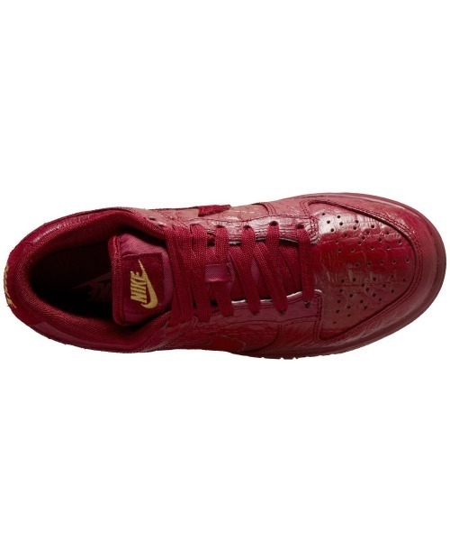 NIKE(ナイキ)の「NIKE Dunk Low(ナイキ ウィメンズ ダンク LOW SS)(スニーカー・レディース・ブラック系/レッド系・23cm/23.5cm/24cm/24.5cm/25cm/27cm/28cm/29cm/25.5cm/26cm/26.5cm/27.5cm/28.5cm)」の19枚目の写真