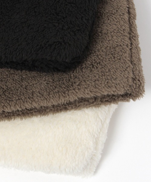 BAYFLOW(ベイフロー)の「ボアネックウォーマー(ストール/ショール・メンズ・グレー/ブラック/ブラウン/アイボリー・FREE)」の8枚目の写真