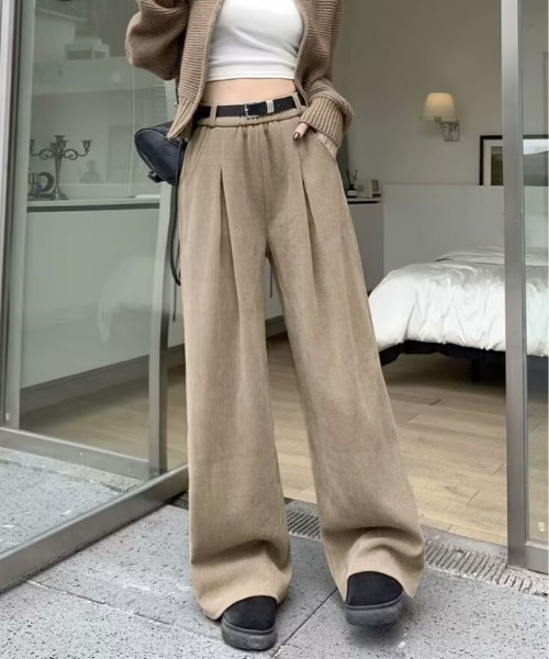 kirakiraShop(キラキラショップ)の「リラックス シルエット コーデュロイ ワイドパンツ(その他パンツ・レディース・ブラック/ベージュ/ブラウン・M/L)」の17枚目の写真