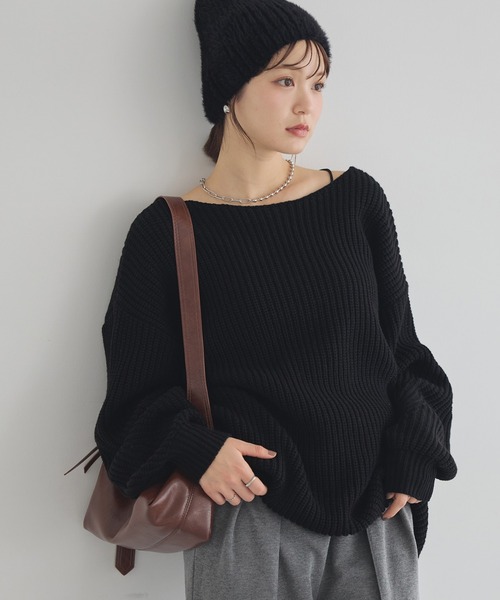 earth music&ecology(アースミュージックアンドエコロジー)の「【毛玉防止/2WAY】アンチピリングクロスネックルーズニット(ニット/セーター・レディース・アイボリー/ブラック/グレー/サックスブルー・FREE)」の3枚目の写真