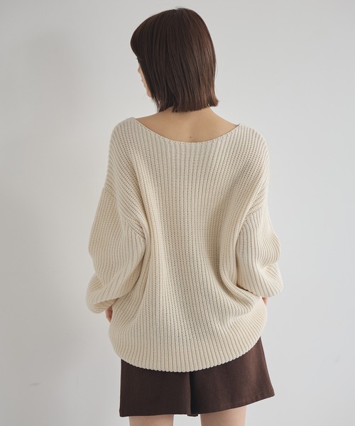 earth music&ecology(アースミュージックアンドエコロジー)の「【毛玉防止/2WAY】アンチピリングクロスネックルーズニット(ニット/セーター・レディース・アイボリー/ブラック/グレー/サックスブルー・FREE)」の18枚目の写真