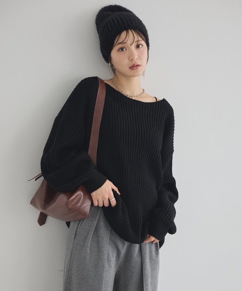 earth music&ecology(アースミュージックアンドエコロジー)の「【毛玉防止/2WAY】アンチピリングクロスネックルーズニット(ニット/セーター・レディース・アイボリー/ブラック/グレー/サックスブルー・FREE)」の6枚目の写真