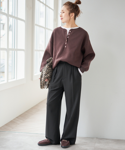 Spick & Span(スピックアンドスパン)の「裏起毛ジョーゼットタックイージーパンツ(スラックス・レディース・ライトグレー/ブラック/アイボリー・38/36)」の7枚目の写真