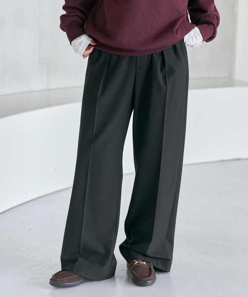 Spick & Span(スピックアンドスパン)の「裏起毛ジョーゼットタックイージーパンツ(スラックス・レディース・ライトグレー/ブラック/アイボリー・38/36)」の14枚目の写真