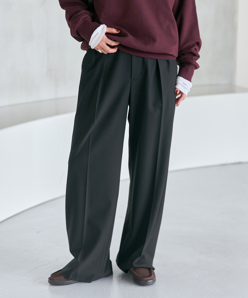 Spick & Span(スピックアンドスパン)の「裏起毛ジョーゼットタックイージーパンツ(スラックス・レディース・ライトグレー/ブラック/アイボリー・38/36)」の15枚目の写真