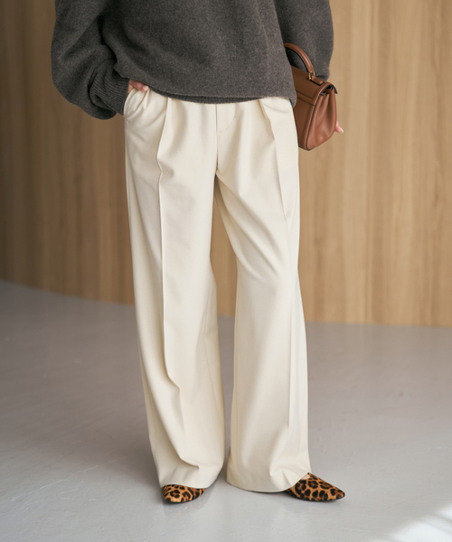 Spick & Span(スピックアンドスパン)の「裏起毛ジョーゼットタックイージーパンツ(スラックス・レディース・ライトグレー/ブラック/アイボリー・38/36)」の20枚目の写真