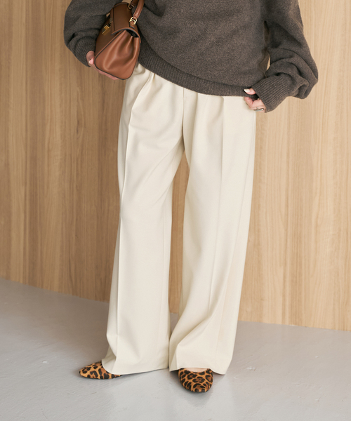 Spick & Span(スピックアンドスパン)の「裏起毛ジョーゼットタックイージーパンツ(スラックス・レディース・ライトグレー/ブラック/アイボリー・38/36)」の21枚目の写真