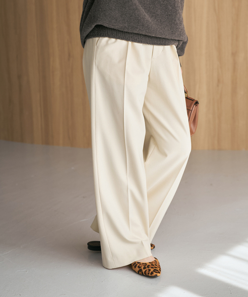 Spick & Span(スピックアンドスパン)の「裏起毛ジョーゼットタックイージーパンツ(スラックス・レディース・ライトグレー/ブラック/アイボリー・38/36)」の22枚目の写真