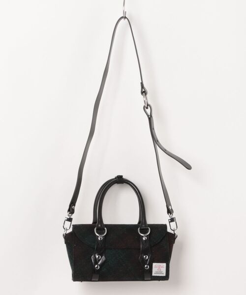 Vivienne Westwood（ヴィヴィアンウエストウッド）の「BETTINA MINI CROSSBODY（ハンドバッグ・レディース・チェック・FREE）」の2枚目の写真