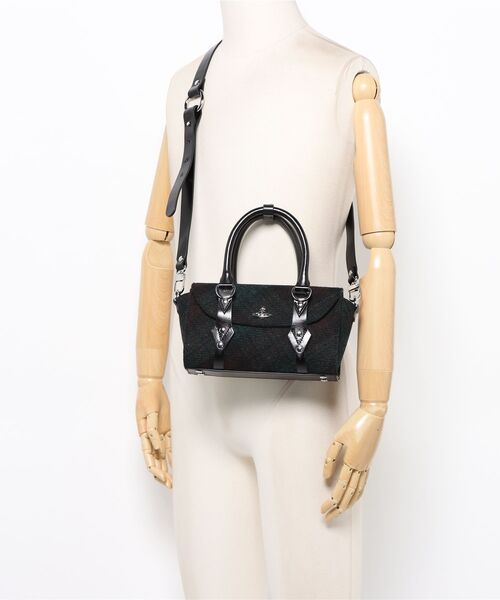 Vivienne Westwood（ヴィヴィアンウエストウッド）の「BETTINA MINI CROSSBODY（ハンドバッグ・レディース・チェック・FREE）」の5枚目の写真