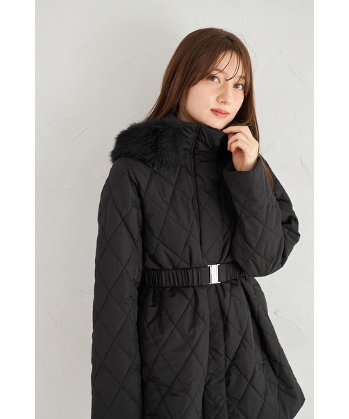 tocco closet(トッコ クローゼット)の「【ZOZO限定】フェイクファーフード付きタフタキルト中綿コート(その他アウター・レディース・オフホワイト/ブラック・M)」の2枚目の写真