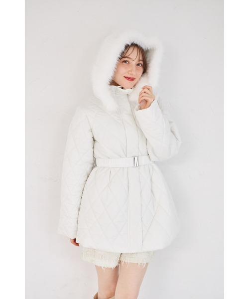 tocco closet(トッコ クローゼット)の「【ZOZO限定】フェイクファーフード付きタフタキルト中綿コート(その他アウター・レディース・オフホワイト/ブラック・M)」の10枚目の写真