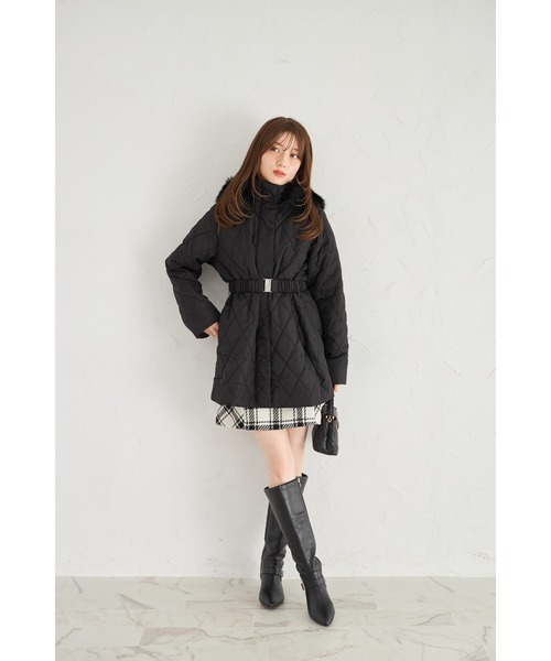 tocco closet(トッコ クローゼット)の「【ZOZO限定】フェイクファーフード付きタフタキルト中綿コート(その他アウター・レディース・オフホワイト/ブラック・M)」の14枚目の写真