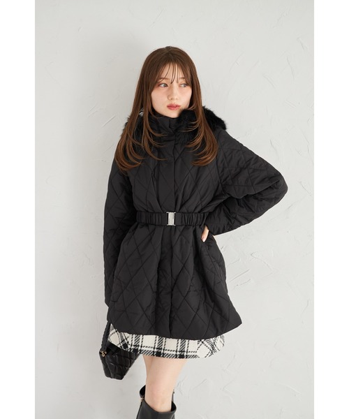 tocco closet(トッコ クローゼット)の「【ZOZO限定】フェイクファーフード付きタフタキルト中綿コート(その他アウター・レディース・オフホワイト/ブラック・M)」の18枚目の写真