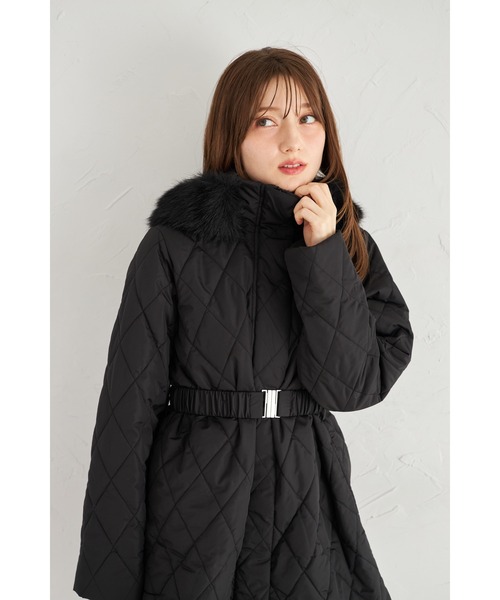 tocco closet(トッコ クローゼット)の「【ZOZO限定】フェイクファーフード付きタフタキルト中綿コート(その他アウター・レディース・オフホワイト/ブラック・M)」の19枚目の写真