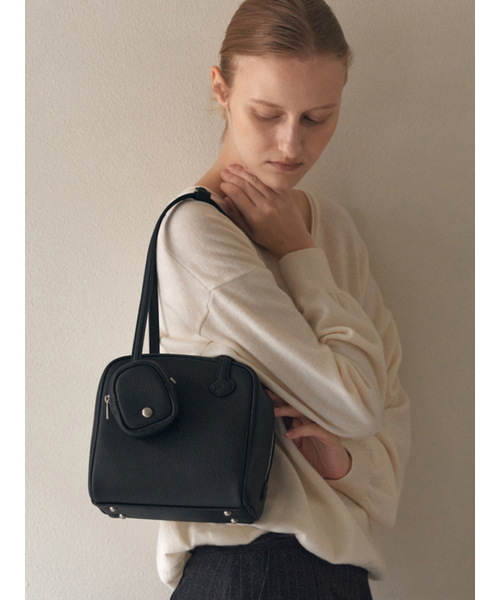 Bread Boston Bag Black（トートバッグ）｜DEMERIEL（ドゥメリエル）の 
