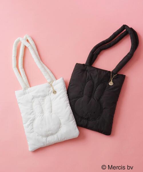 OPAQUE.CLIP（オペークドットクリップ）の「【コラボ】miffy ｘ OPAQUE.CLIP A4サイズ対応 軽量パフィートートバッグ（トートバッグ・レディース・オフホワイト/ブラック・00）」の3枚目の写真