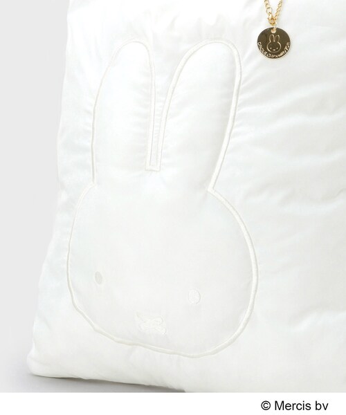 OPAQUE.CLIP（オペークドットクリップ）の「【コラボ】miffy ｘ OPAQUE.CLIP A4サイズ対応 軽量パフィートートバッグ（トートバッグ・レディース・オフホワイト/ブラック・00）」の13枚目の写真