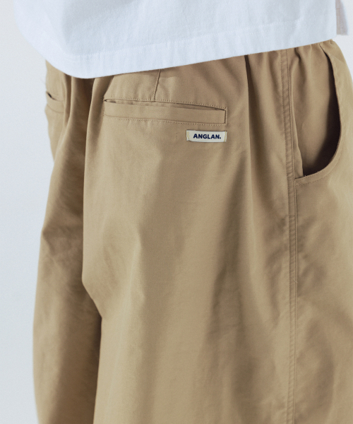 ANGLAN（アングラン）の「Unbalance Long Tuck Balloon Pants - Beige（その他パンツ・メンズ・その他・FREE）」の3枚目の写真