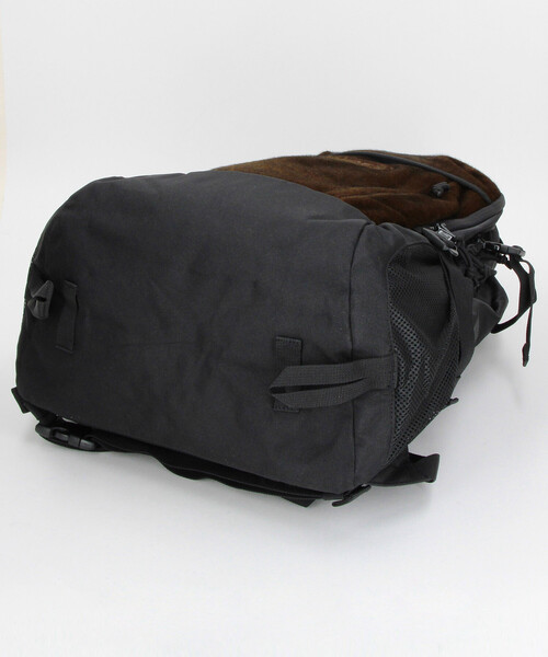 COLEMAN(コールマン)の「Coleman/コールマン 125TH LIMITED WALKER 33(バックパック/リュック・メンズ・ブラウン/ブラック・ONE SIZE)」の5枚目の写真