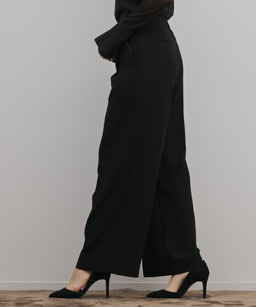 GRACE CONTINENTAL(グレースコンチネンタル)の「トリアセワイドパンツ(その他パンツ・レディース・ベージュ/ブラック・38/36)」の15枚目の写真