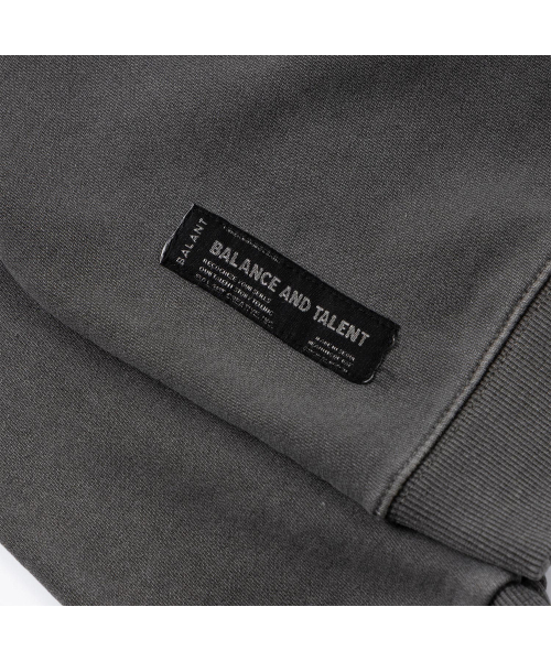 BALANT（バラント）の「ピグメントリボンベーシックスウェットシャツ - ダークグレー（スウェット・メンズ・その他・MEDIUM/LARGE）」の8枚目の写真