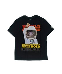 AOX（エーオーエックス）の「アストロノーツショートスリーブTシャツ（スタンダードフィット）ブラック（Tシャツ/カットソー）」