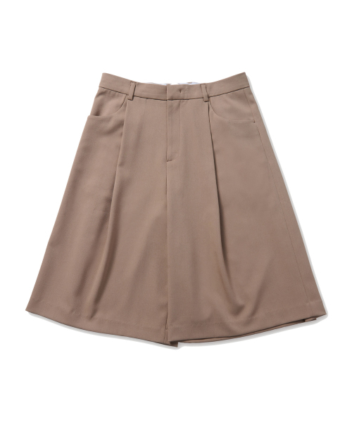 TEN PAST SEVEN（テン ファスト セブン）の「ワイドタックバermudaパンツ - ベージュ（その他パンツ・メンズ・その他・SMALL/MEDIUM/LARGE）」の3枚目の写真