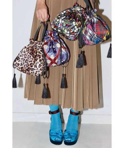 KEITA MARUYAMA（ケイタマルヤマ）の「KNOT-Ti 巾着バッグ（Paris）（ショルダーバッグ・レディース・ネイビー・FREE）」の3枚目の写真