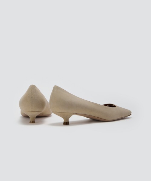 PELLICO(ペリーコ)の「NORA アネッリ パンプス 3.0cm LIGHT BEIGE(パンプス・レディース・ベージュ・35.5/36/36.5/37/37.5/38/35)」の4枚目の写真