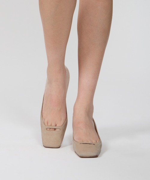 PELLICO(ペリーコ)の「NORA アネッリ パンプス 3.0cm LIGHT BEIGE(パンプス・レディース・ベージュ・35.5/36/36.5/37/37.5/38/35)」の6枚目の写真