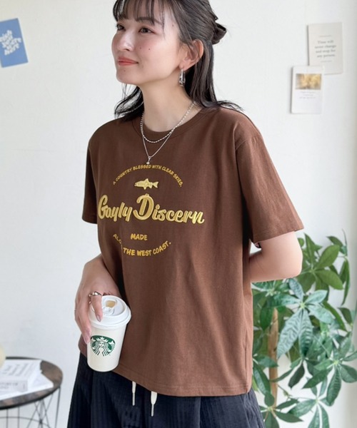 Java(ジャバ)の「《JaVaジャバコラボ》刺繍とプリントが織りなす唯一無二のデザイン。綿100%おさかな刺繍Tシャツ(Tシャツ/カットソー・レディース・ブラウン/チャコール/グレー/ネイビー・SMALL/MEDIUM/X-LARGE/LARGE)」の16枚目の写真