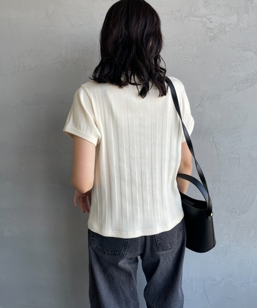 FRED PERRY（フレッドペリー）の「[FRED PERRY/フレッドペリー] 別注 ランダムリブ ワンポイントロゴ刺繍 リンガーTシャツ【追加】（Tシャツ/カットソー・レディース・チャコールグレー/ブラック/オートミール/キナリ/ブルー・8/10）」の7枚目の写真
