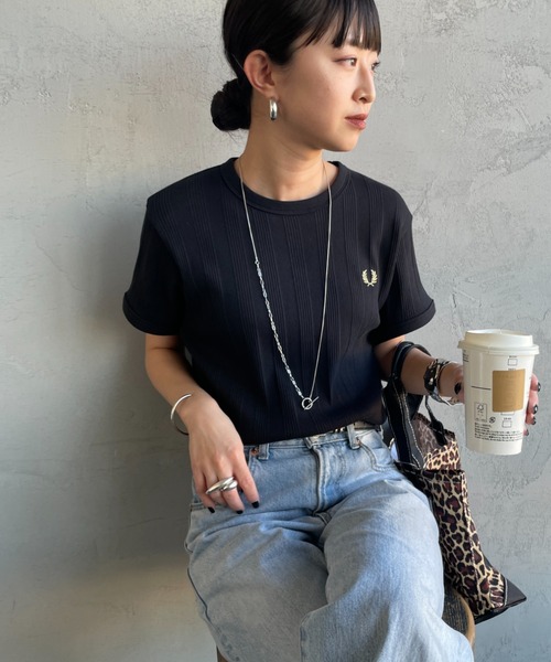 FRED PERRY（フレッドペリー）の「[FRED PERRY/フレッドペリー] 別注 ランダムリブ ワンポイントロゴ刺繍 リンガーTシャツ【追加】（Tシャツ/カットソー・レディース・チャコールグレー/ブラック/オートミール/キナリ/ブルー・8/10）」の10枚目の写真