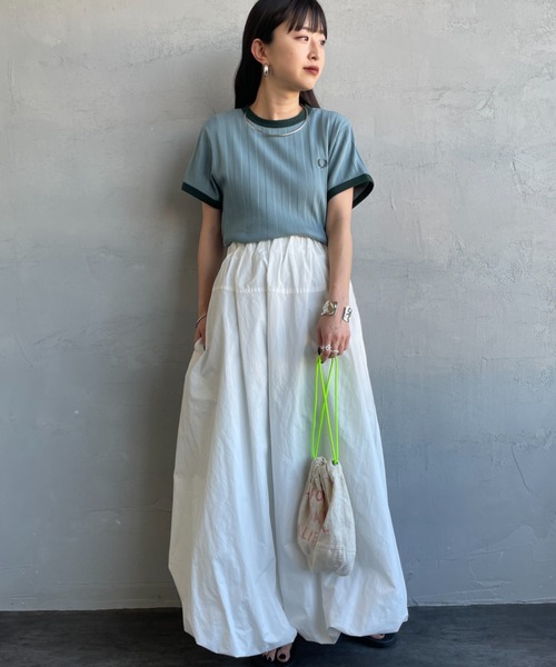 FRED PERRY（フレッドペリー）の「[FRED PERRY/フレッドペリー] 別注 ランダムリブ ワンポイントロゴ刺繍 リンガーTシャツ【追加】（Tシャツ/カットソー・レディース・チャコールグレー/ブラック/オートミール/キナリ/ブルー・8/10）」の18枚目の写真