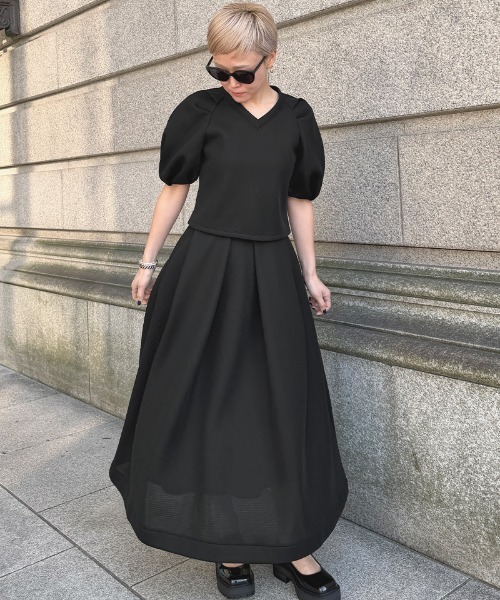 JENNE（ジェンヌ）の「日本製ダンボールニットトップス（Tシャツ/カットソー・レディース・ホワイト/ブラック/グレー・SMALL/MEDIUM/LARGE）」の17枚目の写真