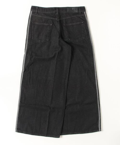 adidas（アディダス）の「ファイヤーバード アディレニウム トラックパンツ デニム / アディダスオリジナルス adidas Originals（デニムパンツ・レディース・ブラック・32W 30L/31W 30L/30W 30L/29/30/28/30/27/30/26/30/25/30/24/30）」の16枚目の写真