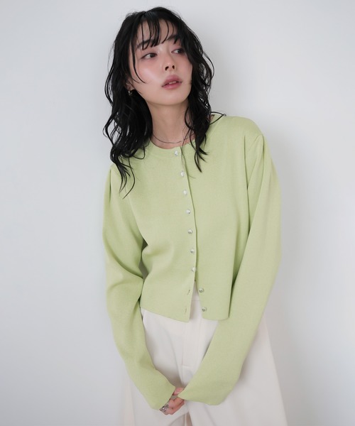 LIAN（リアン）の「クリアボタンニットカーディガン（カーディガン/ボレロ・レディース・ブラック/イエロー/ライム/ピンク/アイボリー・FREE）」の4枚目の写真