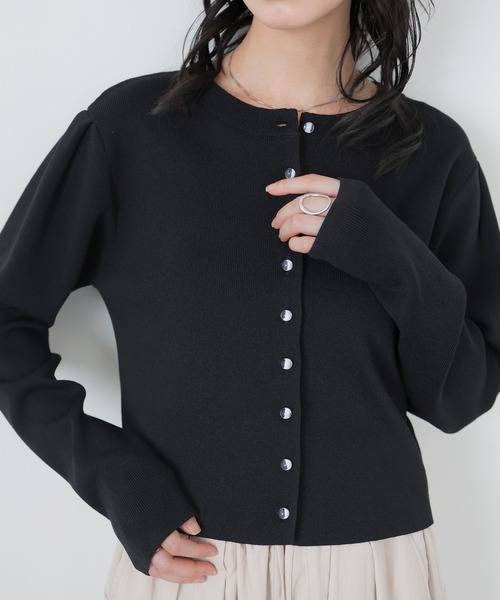 LIAN（リアン）の「クリアボタンニットカーディガン（カーディガン/ボレロ・レディース・ブラック/イエロー/ライム/ピンク/アイボリー・FREE）」の3枚目の写真