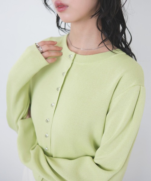 LIAN（リアン）の「クリアボタンニットカーディガン（カーディガン/ボレロ・レディース・ブラック/イエロー/ライム/ピンク/アイボリー・FREE）」の10枚目の写真