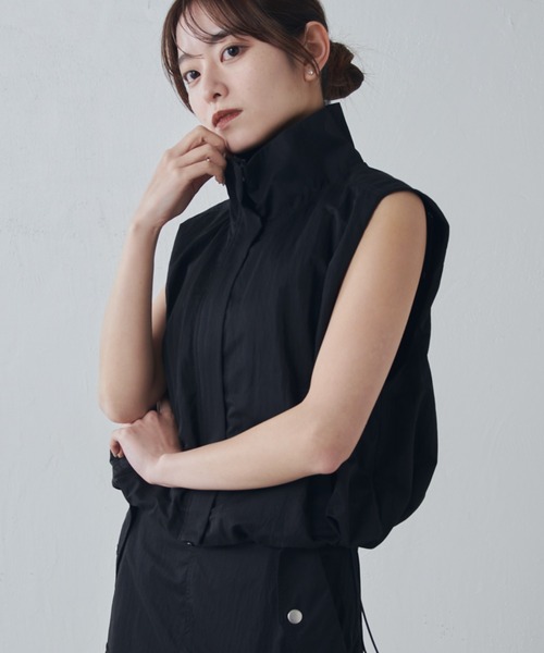 Lui's(ルイス)の「【セットアップ対応◎】バルーンコンパクトベスト(ベスト・レディース・ブラック/アイボリー・FREE)」の1枚目の写真