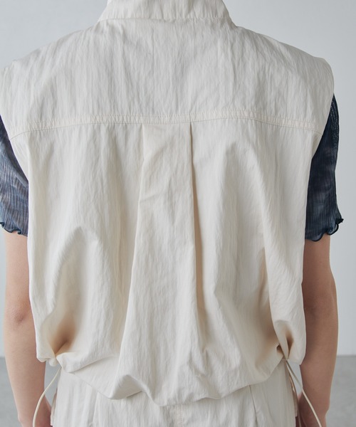 Lui's(ルイス)の「【セットアップ対応◎】バルーンコンパクトベスト(ベスト・レディース・ブラック/アイボリー・FREE)」の21枚目の写真