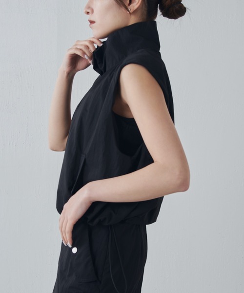 Lui's(ルイス)の「【セットアップ対応◎】バルーンコンパクトベスト(ベスト・レディース・ブラック/アイボリー・FREE)」の5枚目の写真